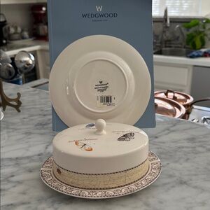 Wedgwood Sarah's Garden butterflies 2 pc covered butter plate